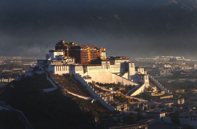 부다라궁: 티베트의 역사책