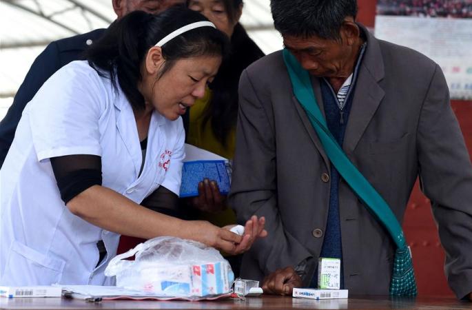 중국-미얀마 국경서 19년째 의술 펼치는 시골 의사