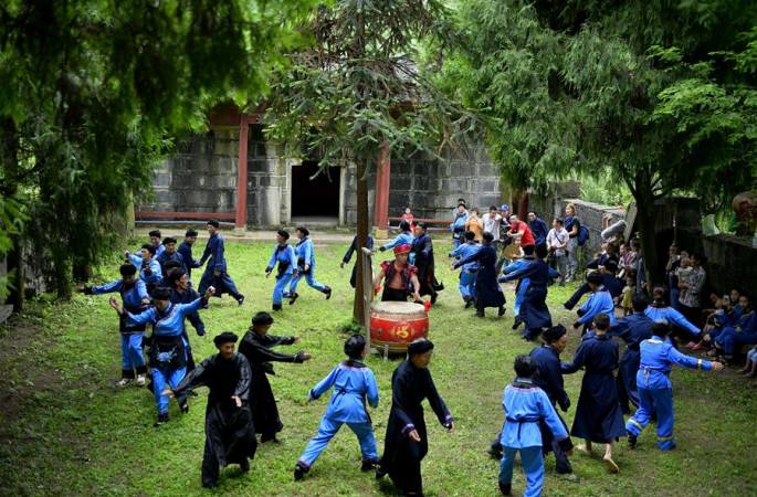 中 투자족 파수춤(摆手舞)의 발원지 서미후(舍米湖) 탐방