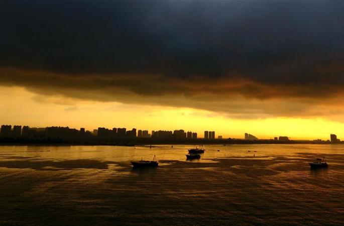 어항의 아침, 풍운 조화