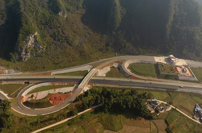 중국-베트남 국경 근처 징시-룽방 고속도로 연말 개통 예정